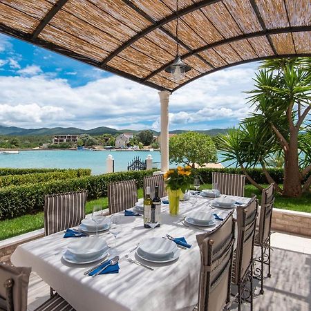 Villa Loviste Paradise Екстер'єр фото