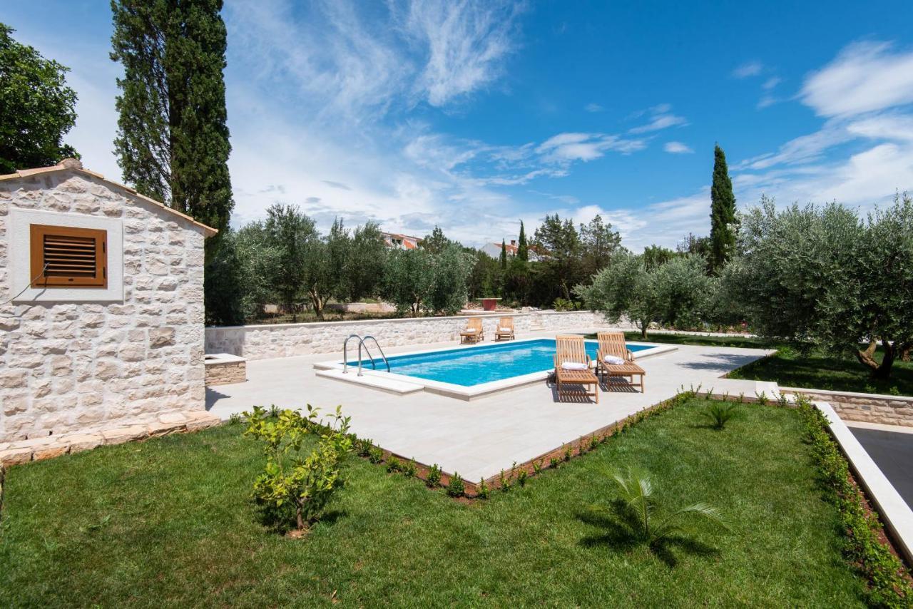 Villa Loviste Paradise Екстер'єр фото