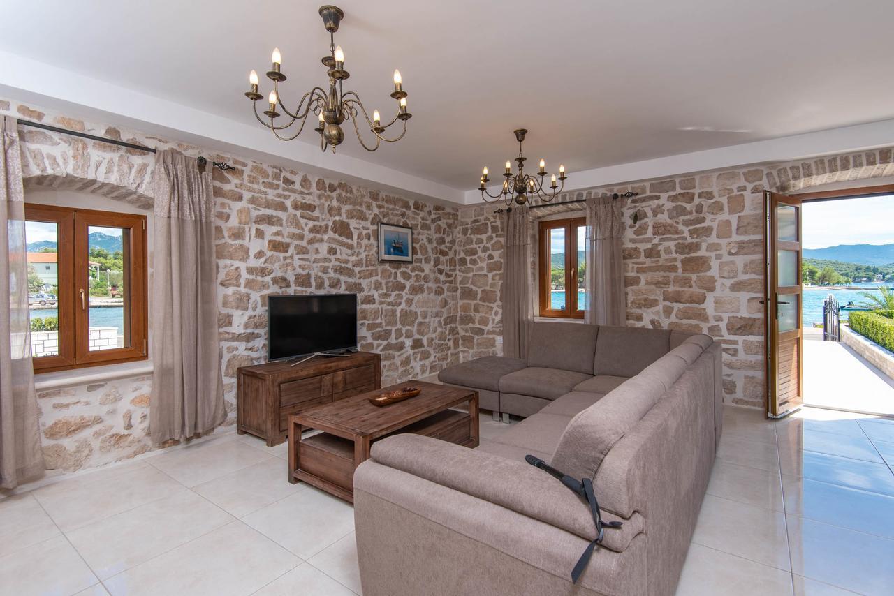 Villa Loviste Paradise Екстер'єр фото